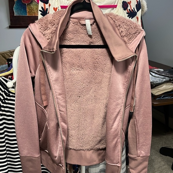 Athleta Triumph fur lined zip up - Picture 1 of 4